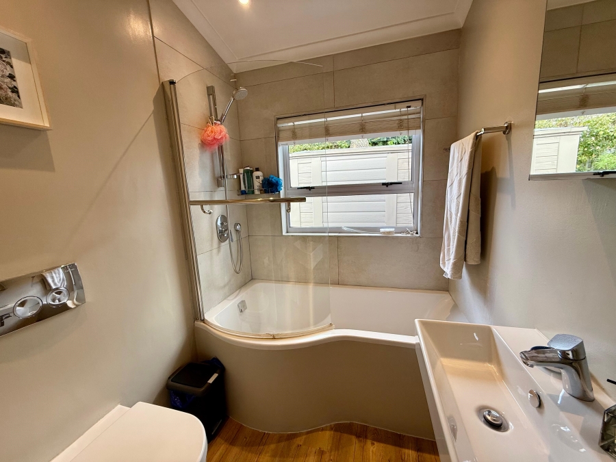 To Let 1 Bedroom Property for Rent in Harfield Village Western Cape